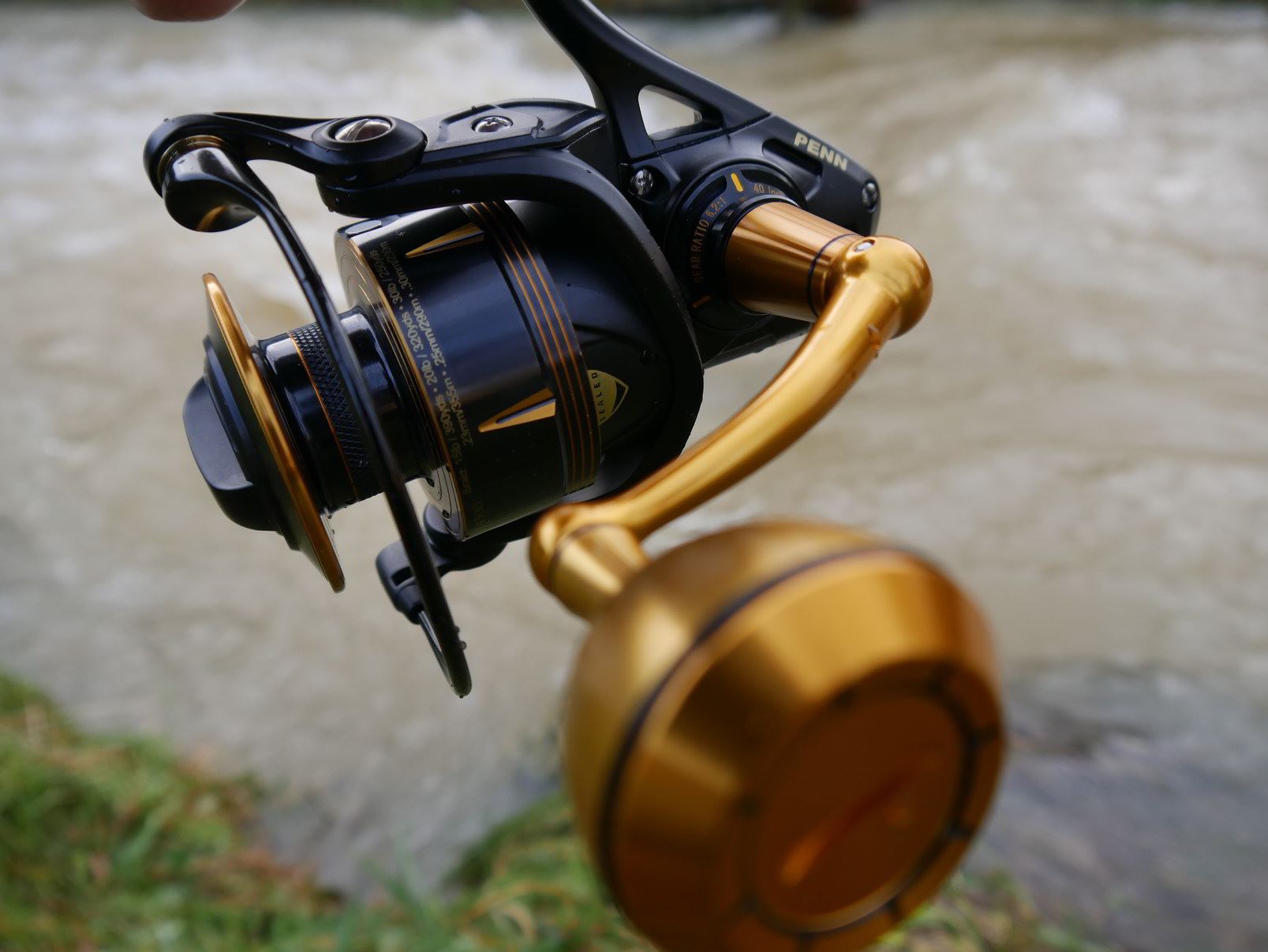 Saltwater Spinning Reel gear ratio and ball bearings